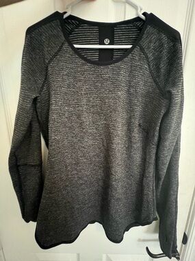 lululemon athletica Women’s Long Sleeve
